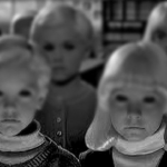 【怖い話】家の中で見た幽霊の正体が…